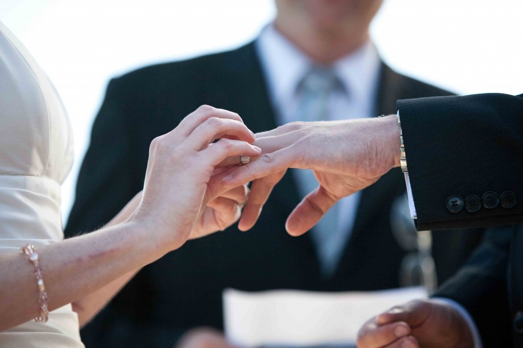 ring, detail shot, wedding ceremony, grouse mountain, vancouver, brent sheppard