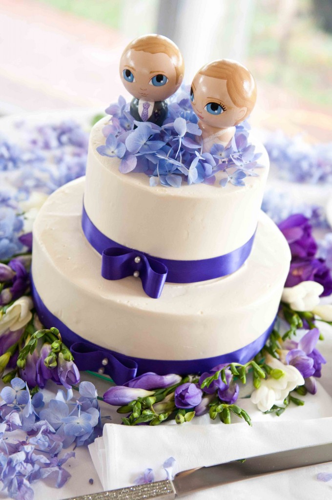 wedding cake, wedding cake topper, custom, etsy, purple, sweet obsession, dandelionland, dandelionland.etsy.com, flowers, photos