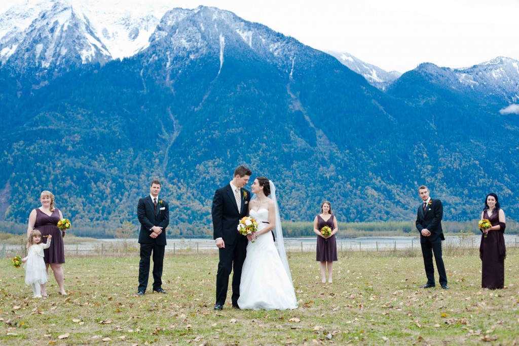 fraser river lodge, wedding, mountain, agassiz, bridal party, photos, photography