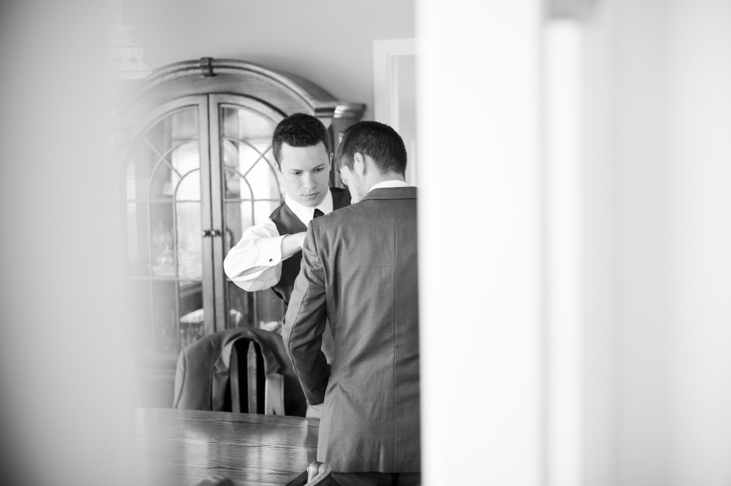 groomsmen getting ready