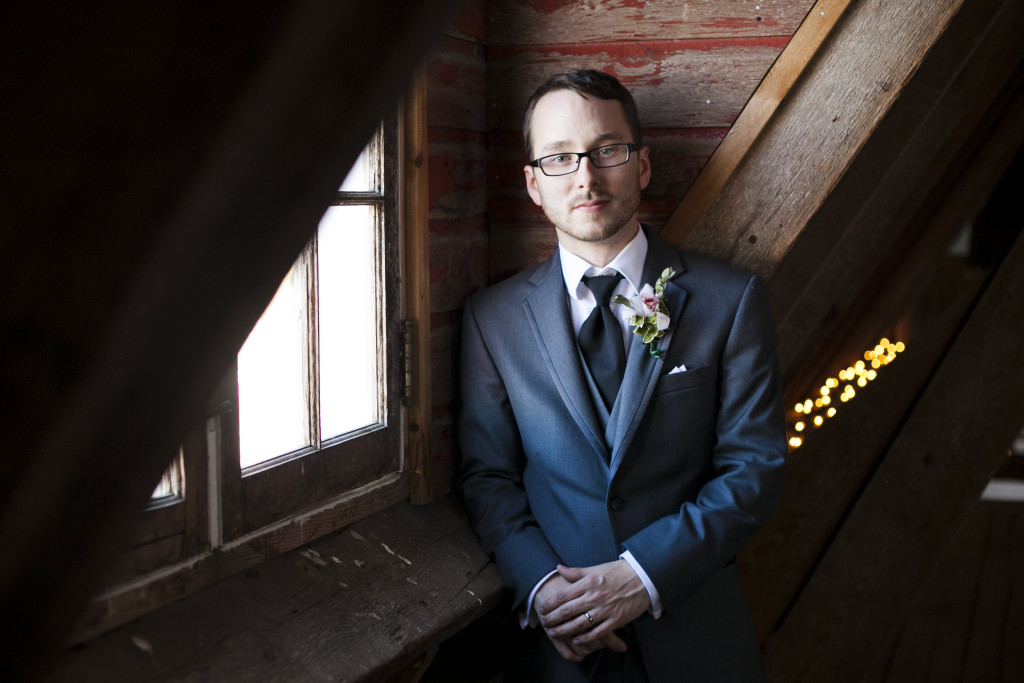 groom portrait in barn abbotsford, fraser valley wedding