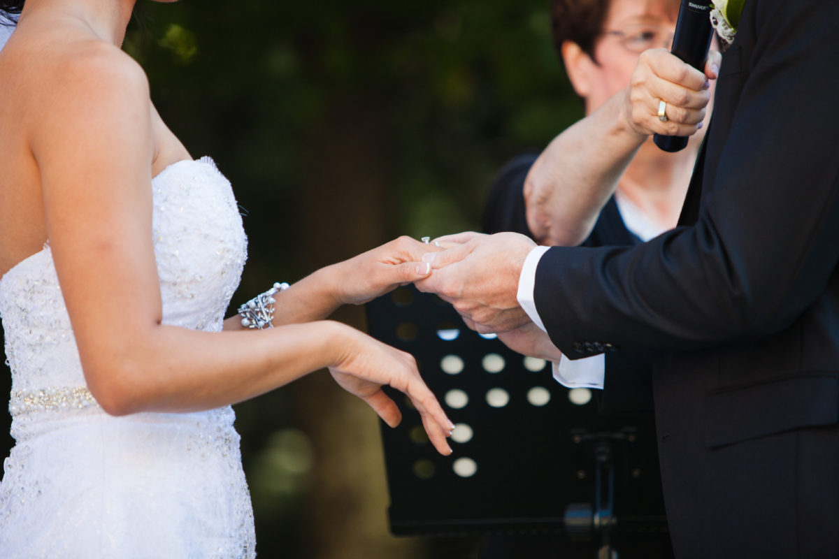 exchanging rings wedding ceremony