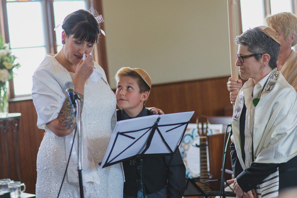 bride making speech to son during wedding ceremony in vancouver