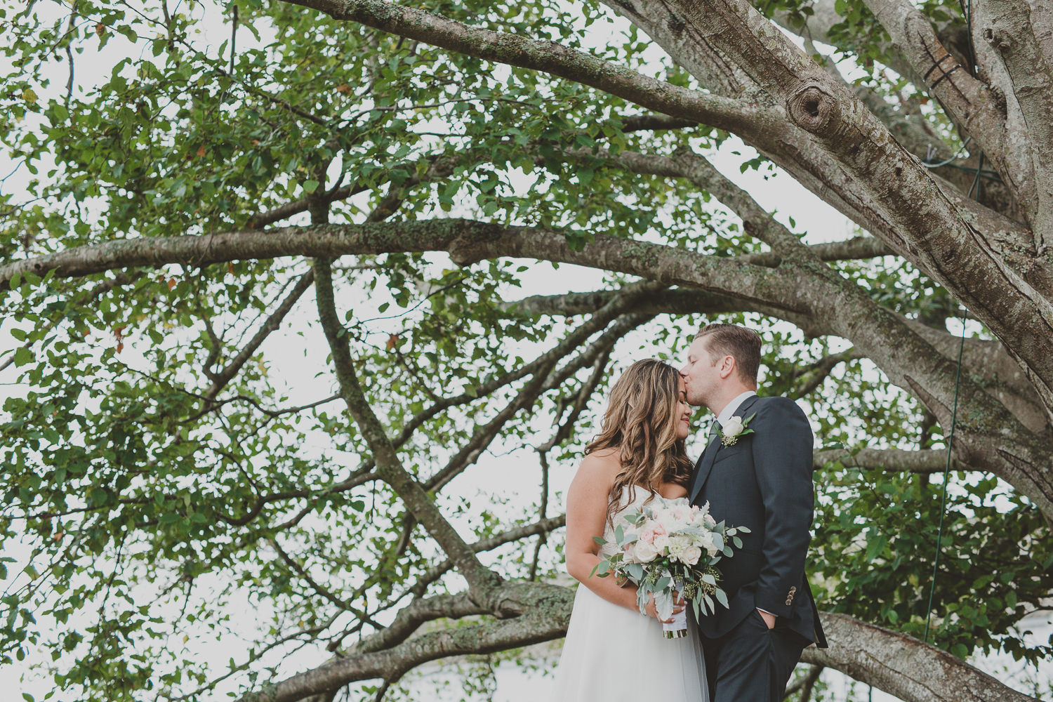 wedding photos at brittania shipyards in steveston