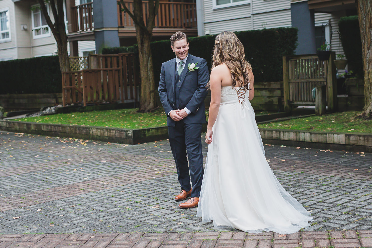 steveston wedding bride and groom first look