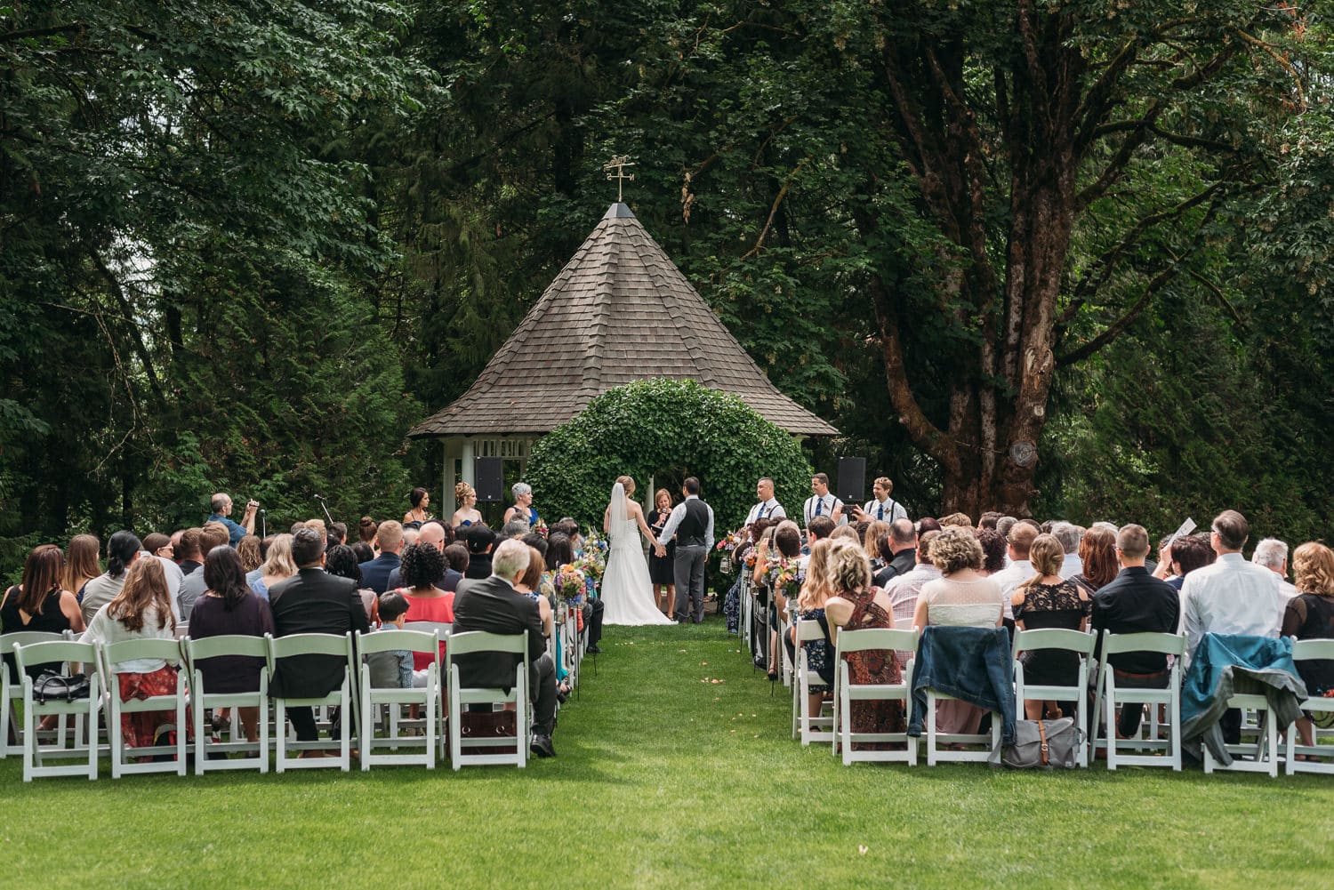 wedding ceremony space at heronsbridge weddings in abbotsford