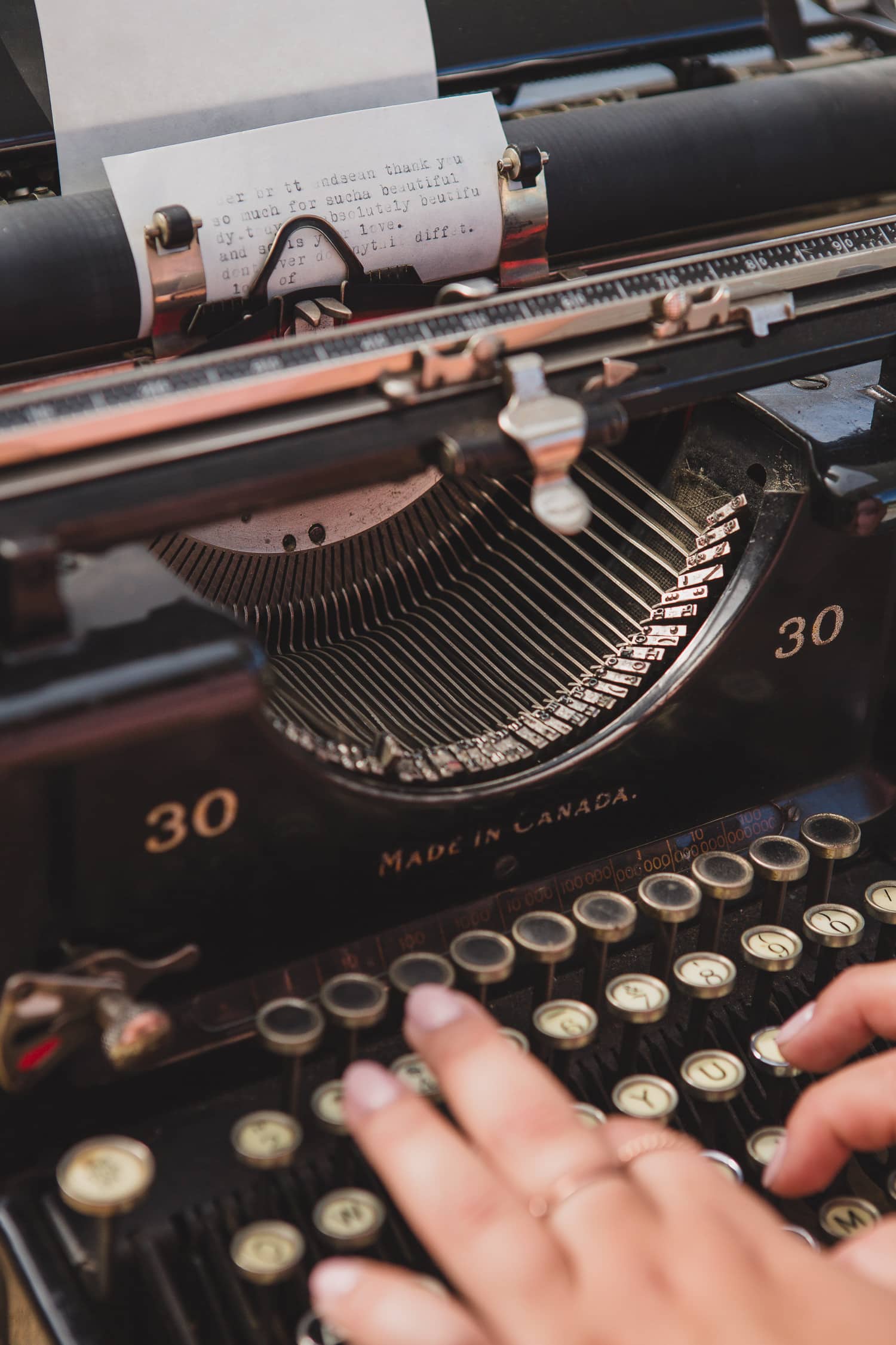 typewriter guestbook idea