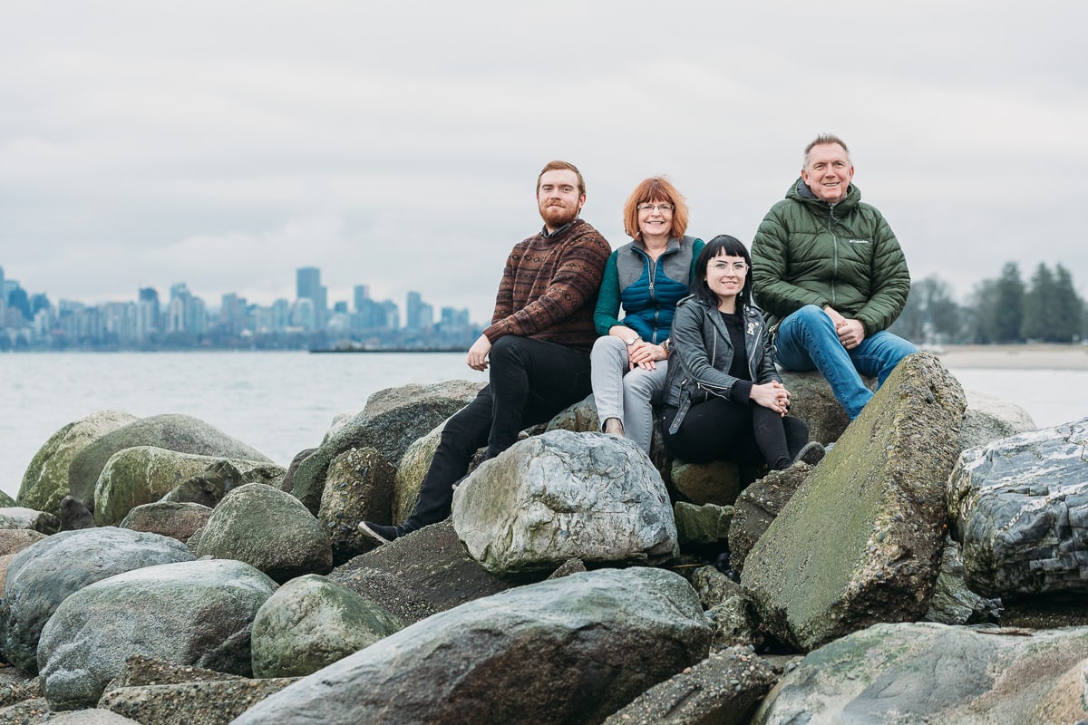 beach family photo shoot in vancouver with adult kids