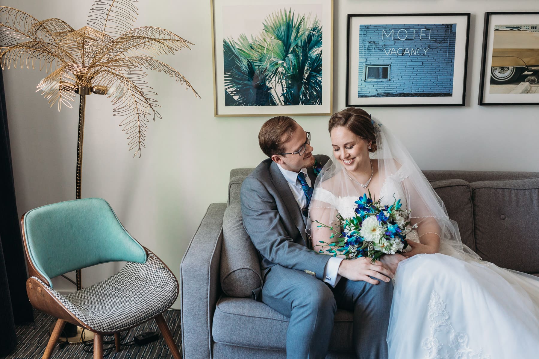 wedding couple portraits in Hotel Belmont Vancouver