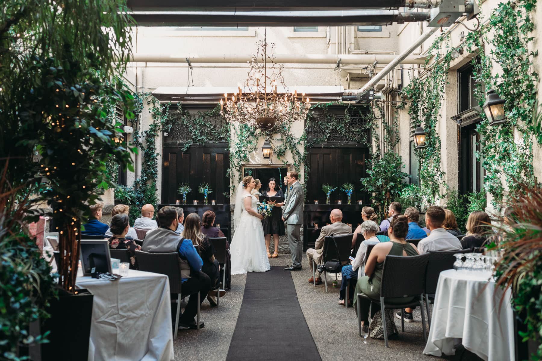 restaurant wedding in vancouver brix and mortar ceremony